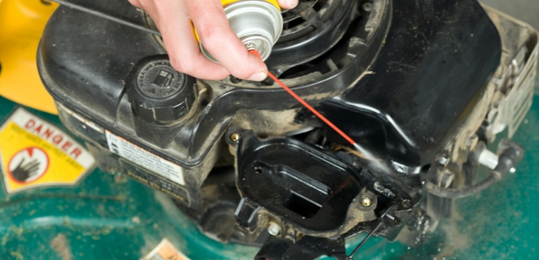 Hoe maak je een carburateur schoon?